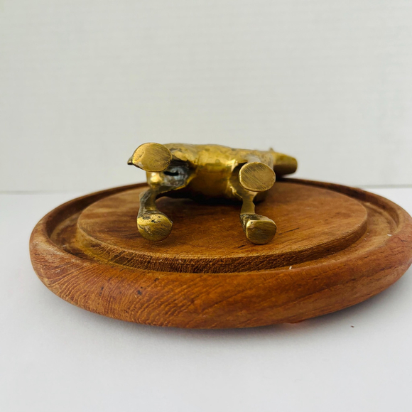 Vintage Brass Giraffe Paperweight, Small Office Decor, 1970s Collectible - Picture 7 of 10